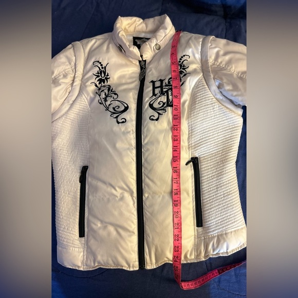 Harley-Davidson White Jacket with Black Embroidery - Picture 5 of 10